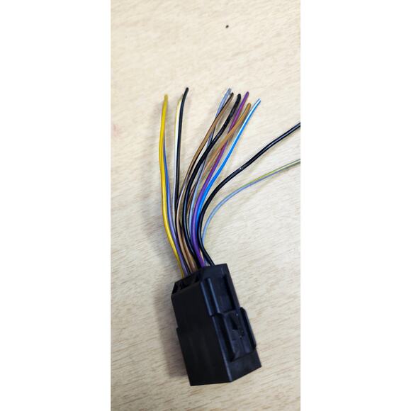 2014 2015 2016 Buick Encore Passenger Exterior Rear View Mirror Plug & Wiring - Picture 2 of 3